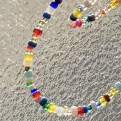 涼しげ　カラフルビーズのハンドメイド　ブレスレット