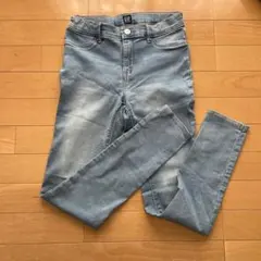 本日限定セール　GAP ライトブルースキニーデニムパンツ　160
