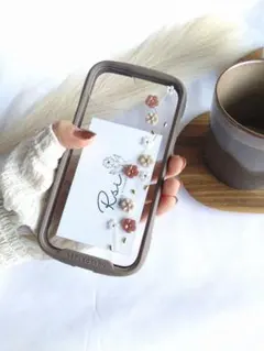 【ミルクココア色のフラワーケース】iPhoneカバー　ブラウン