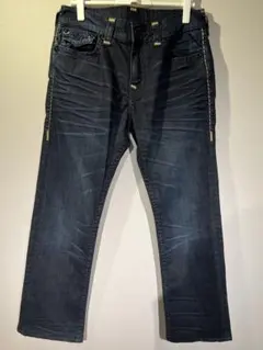 Item thumbnail for item e4e0353f-77c8-4614-b843-0efe07b86311