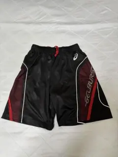 ASICS ブラックショートパンツ