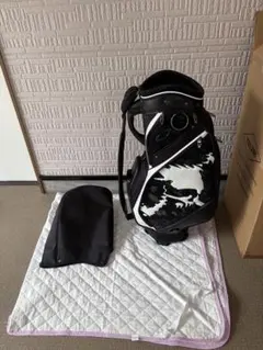 新品未使用品　オークリーキャディバッグSKULL GOLF BAG 180のサムネイル