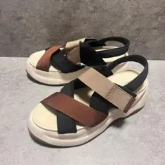 美品✨ VAGABOND スポーツサンダル 厚底　クロスストラップ 黒　23cm