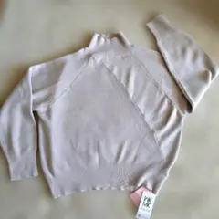 【新品未使用】ミッシェルクラン☆ベージュ ハイネックニット長袖 　40Ｌサイズ