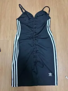 adidasキャミソールワンピース