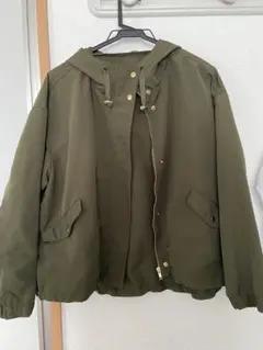 GU フード付きオリーブ色マウンテンパーカー Mサイズ