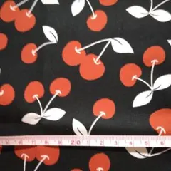 綿プリント　オックス生地　チェリー柄