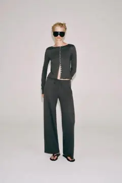 ラスティック ボタンTシャツのサムネイル