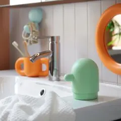 Item thumbnail for item 9d2e18bb-cfb6-4bfd-b281-90e93321b425