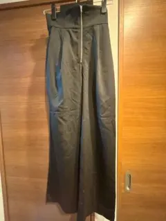 黒 パンツ ズボン 新品　サイズM