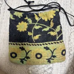 花柄刺繍 ショルダーバッグ