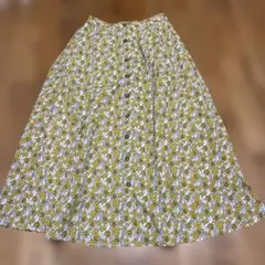 テチチテラスイエロー 花柄 フレアスカート フロントボタンのサムネイル