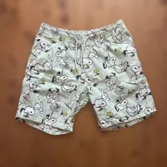 可愛いスヌーピーショートパンツ