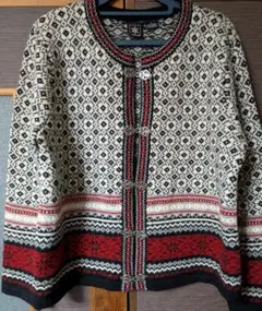 古着　長袖カーディガン　ノルディック柄　メタルフック　赤黒アイボリー