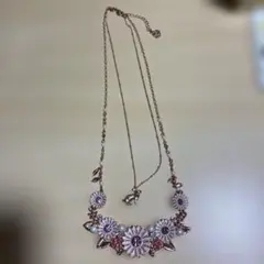 お花ウサギネックレスのサムネイル