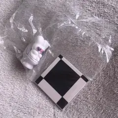 【新品未使用】beco+81 しりみみうさぎ フィギュア