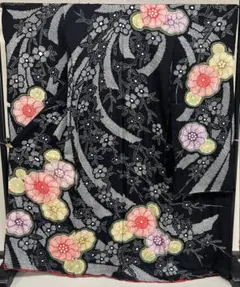 豪華な絞りの振袖　未仕立て品のサムネイル