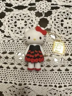 ハローキティ展　シークレットマスコットチャーム　　ドレス