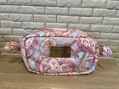 新品未使用　VOVAROVA ペイズリー柄ポーチのサムネイル