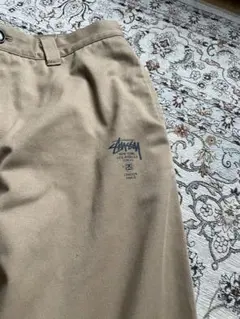 Stussy ベージュ チノパン パンツのサムネイル