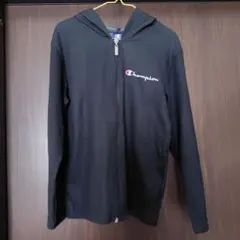 Champion ブラック ジップアップパーカー 140