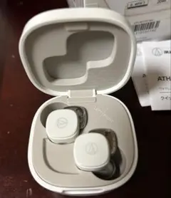 ATH-SQ1TW ワイヤレスイヤホン ホワイト　audio-technica