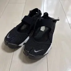 NIKE ブラック スニーカー メッシュ