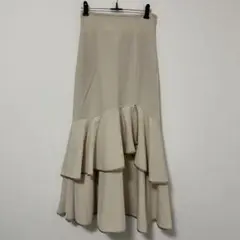 美品 dazzlin パイピングイレフリルスカート アイボリー