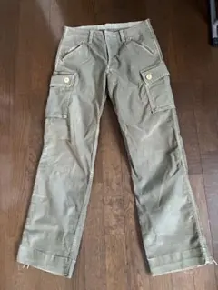 カーゴパンツ