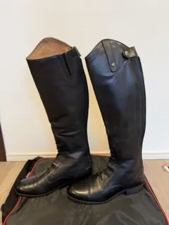 Item thumbnail for item 11e2a9be-2622-4bb3-88cf-adbf967b3877