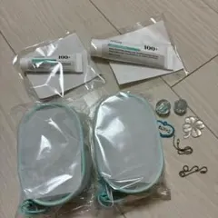 アヌア　ポーチ　クリーム　チャーム