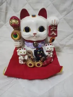 M*a様 招き猫 置物 青い目の招き猫 貯金箱 - メルカリ