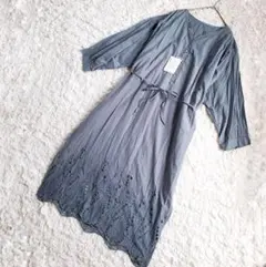 新品⭐︎HUNCH 裾刺繍 長袖 ロングワンピース くすみブルー M［B90］のサムネイル