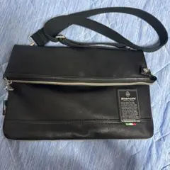 Bianchi ビアンキ　ショルダーバッグ　クロスボディ　斜め掛け