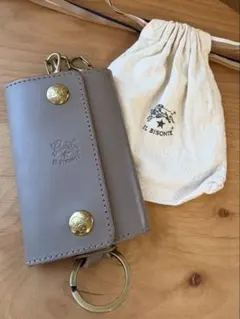 IL BISONTE レザー キーケース グレー