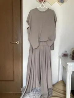 コトリカのカットソーとスカートのセットアップ(新品)