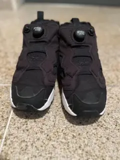 reebok インスタポンプフューリー スニーカー