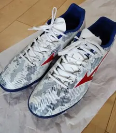 サッカー トレーニングシューズ 28.0cm