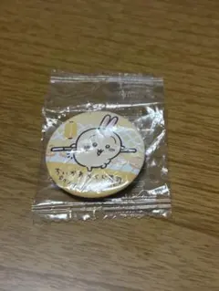 ちいかわ　くら寿司のコラボ商品　缶バッチ　うさぎ