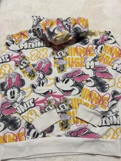 Item thumbnail for item 059254ad-5e3f-4504-8100-3b86c8f20f6a