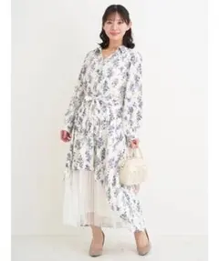 【大きいサイズ】裾チュールアシメ切り替え花柄シャツワンピース　ネイビー