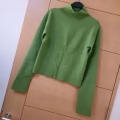 タートルネック グリーン