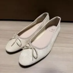 フラットシューズ/アイボリー/未使用のサムネイル