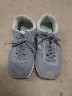 New Balance 515スニーカー グレー グリーンのサムネイル