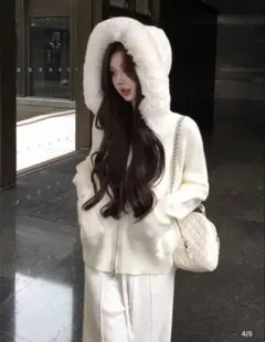 Item thumbnail for item b792e896-8e8d-471d-a66a-89bbfbf97161