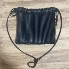 プリーツ巾着バッグ