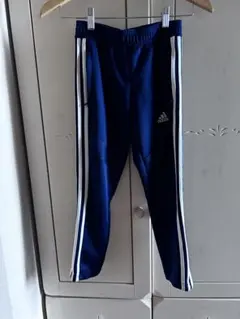 adidas ネイビー ジャージ　パンツ　長ズボン