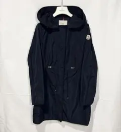 ［新品同様］モンクレール　レディース　ナイロンジャケット　ナイロンコート