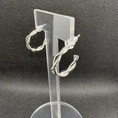 【新品未使用品】ツイストデザイン シルバー フープピアス