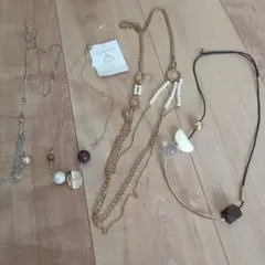 アシンメトリックデザイン ネックレスのサムネイル